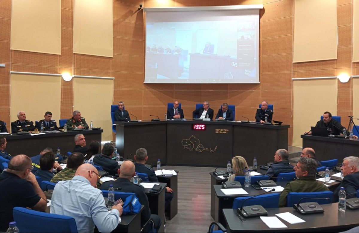 Θεσσαλία: Συντονιστική σύσκεψη για την αντιπυρική περίοδο – Έμφαση σε πρόληψη και ετοιμότητα