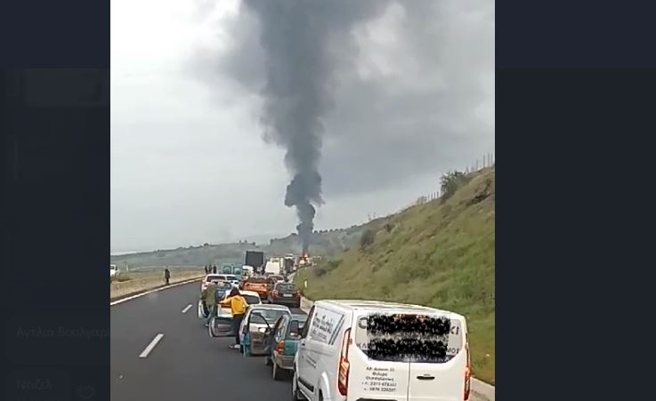 Πυρκαγιά Ι.Χ.Φ. όχημα στο ύψος του Σοχού Θεσσαλονίκης Πυρκαγιά Ι.Χ.Φ. όχημα στο ύψος του Σοχού Θεσσαλονίκης