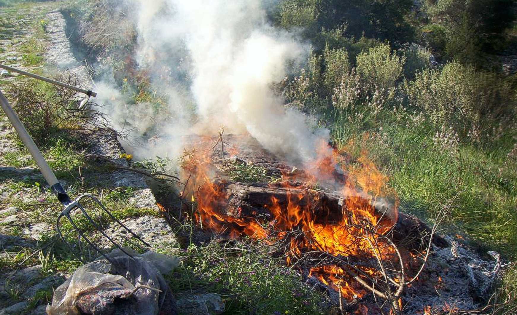 Βόλος: Δύο πρόστιμα για παραβάσεις πυροπροστασίας
