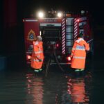 Νέα Μάκρη: Χωρίς αισθήσεις άνδρας κάτω από ΙΧ – Επιχείρηση απεγκλωβισμού