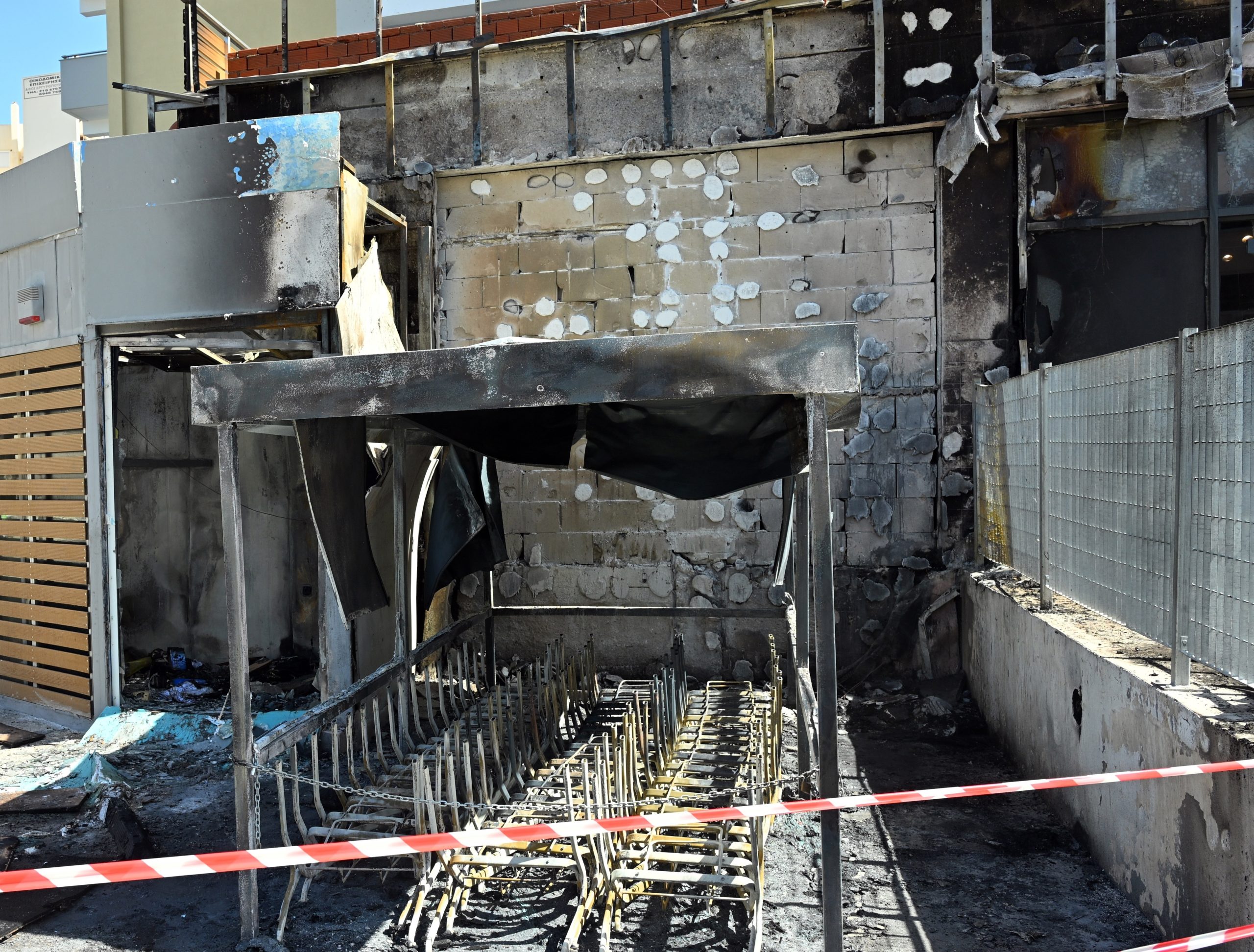 Συνελήφθη 36χρονη για την πυρκαγιά σε σούπερ μάρκετ στα Πατήσια