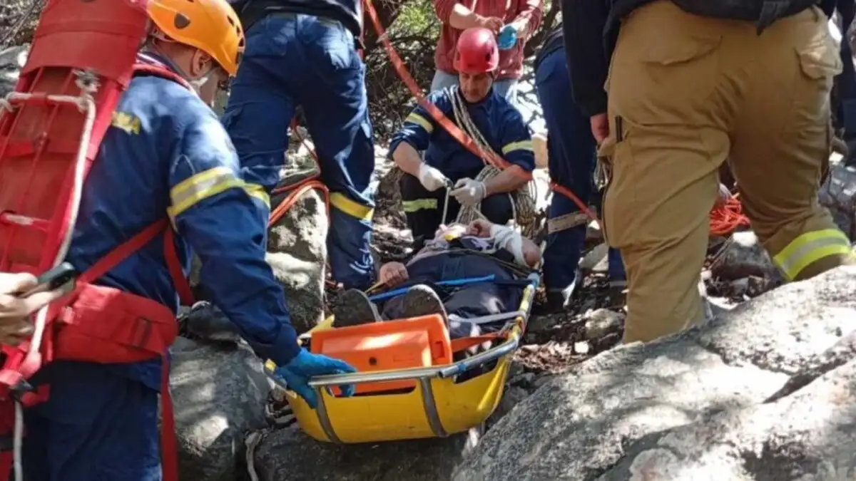 Σαμοθράκη: Επιχείρηση διάσωσης τραυματισμένης γυναίκας από το Ρέμα του Φονιά