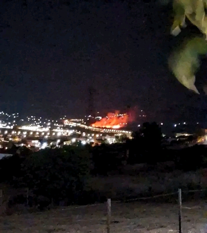 Πυρκαγιά σε χαμηλή βλάστηση στην Κερατέα Αττικής