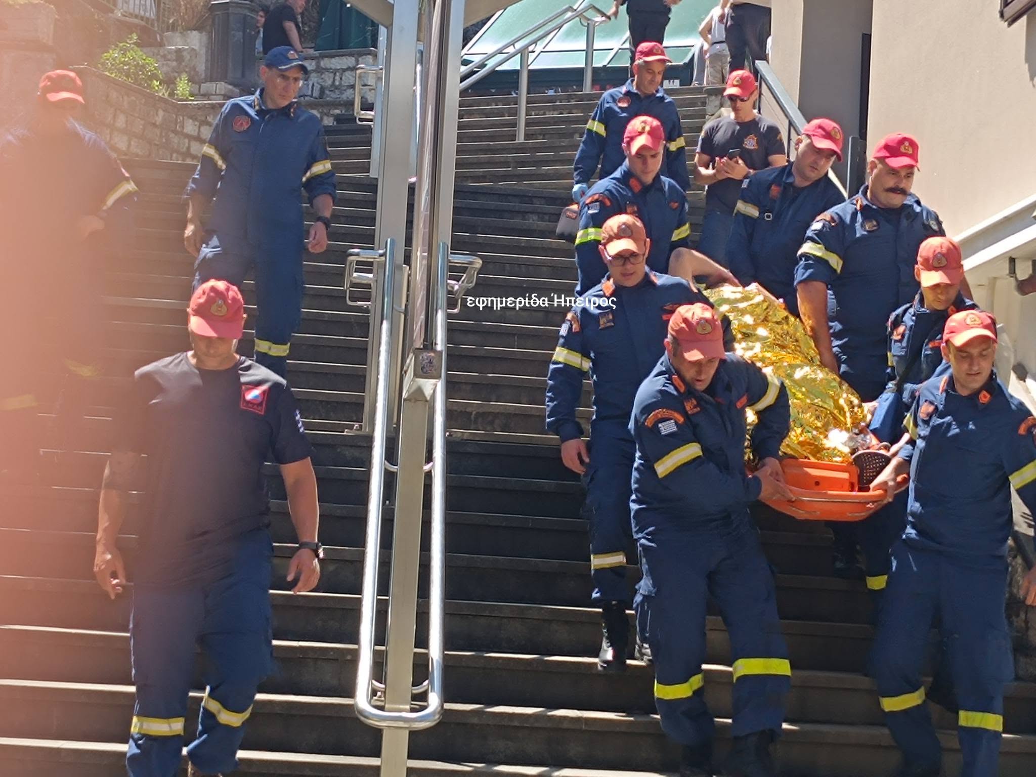 Επιχείρηση διάσωσης τραυματισμένου τουρίστα στο Σπήλαιο Περάματος Ιωαννίνων