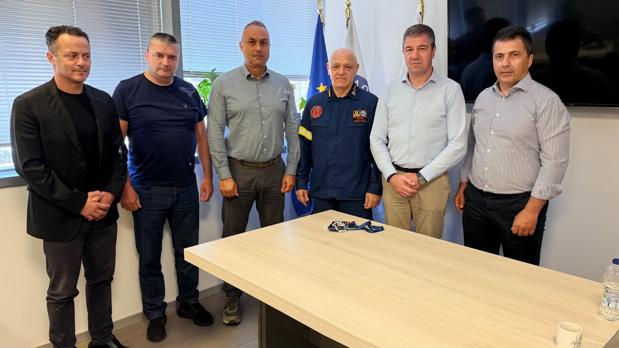 Συνάντηση της Ένωσης Αξιωματικών Πυροσβεστικού Σώματος με τον Υπαρχηγό Π.Σ. Συνάντηση της Ένωσης Αξιωματικών Πυροσβεστικού Σώματος με τον Υπαρχηγό Π.Σ.