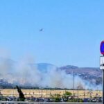 Πυρκαγιά σε χαμηλή βλάστηση στα Σπάτα Αττικής