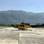 Πτώση πυροσβεστικού ελικοπτέρου τύπου Bell στην λίμνη Αώου με τρεις τραυματίες