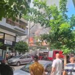 Πυρκαγιά σε διώροφο κτήριο επί της οδού Αριστείδου στην Καλλιθέα Αττικής