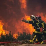 Γαλλία: Νεκρός 22χρονος εθελοντής πυροσβέστης σε επιχείρηση κατάσβεσης δασικής πυρκαγιάς