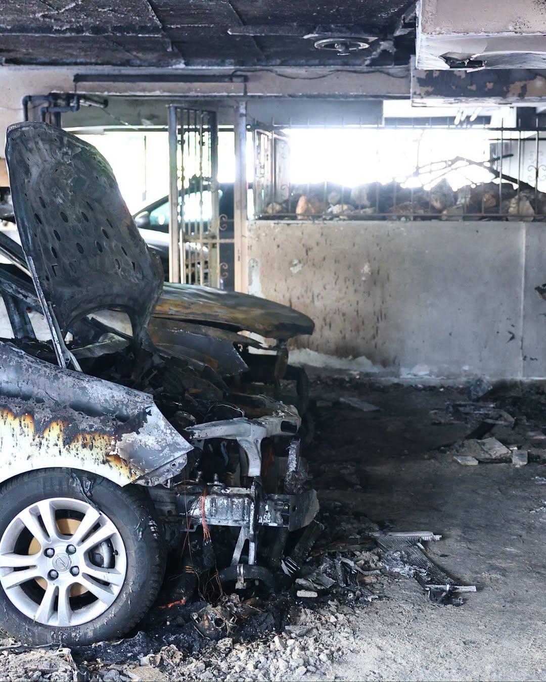 Πυρκαγιά σε δύο Ι.Χ. στην Πυλαία Θεσσαλονίκης Πυρκαγιά σε δύο Ι.Χ. στην Πυλαία Θεσσαλονίκης