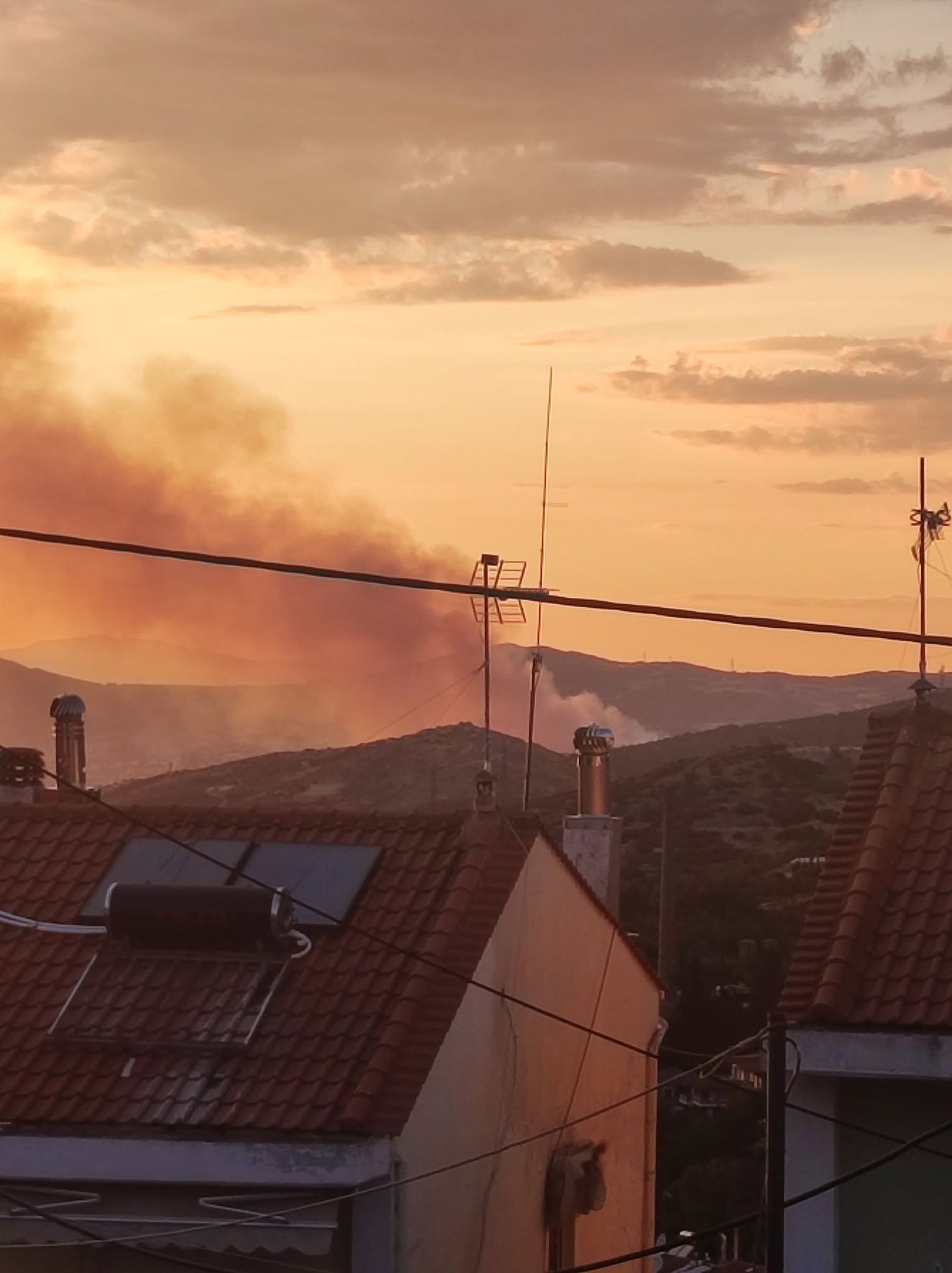 Πυρκαγιά σε χαμηλή βλάστηση στο Ωραιόκαστρο Θεσσαλονίκης