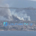 Πυρκαγιά σε εργοστάσιο στα Εξαμίλια Κορινθίας