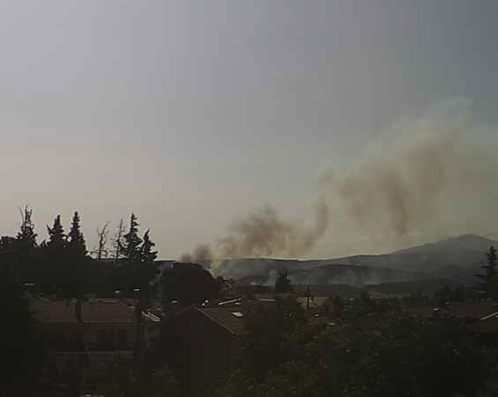Πυρκαγιά σε αγροτοδασική έκταση στο Δερβένι Θεσσαλονίκης Πυρκαγιά σε αγροτοδασική έκταση στο Δερβένι Θεσσαλονίκης