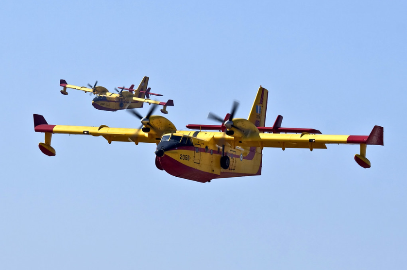 Η Ελλάδα στέλνει δύο Canadair στην Ισπανία για τη μάχη με τις μεγάλες δασικές πυρκαγιές
