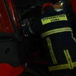 Χωρίς τις αισθήσεις του εντοπίστηκε 70χρονος μετά από πυρκαγιά σε διαμέρισμα στην Καλλιθέα