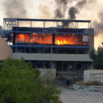 Πυρκαγιά σε εγκαταλελειμμένο κτίριο επί της Λεωφόρου Κύμης στις Αχαρνές