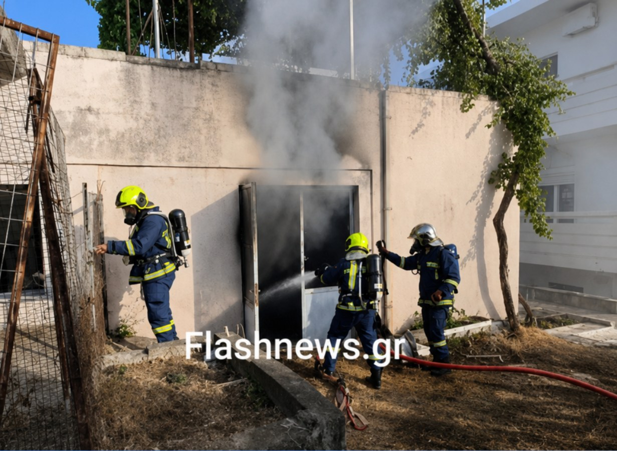 Πυρκαγιά σε βιοτεχνία παρασκευής σωστικών λέμβων στα Χανιά Κρήτης Πυρκαγιά σε βιοτεχνία παρασκευής σωστικών λέμβων στα Χανιά Κρήτης