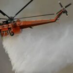 Πυρκαγιά σε χαμηλή βλάστηση στους Παράνυμφους Αρχανών – Αστερουσίων Κρήτης – Επιχειρούν 32 πυροσβέστες και 2 ελικόπτερα