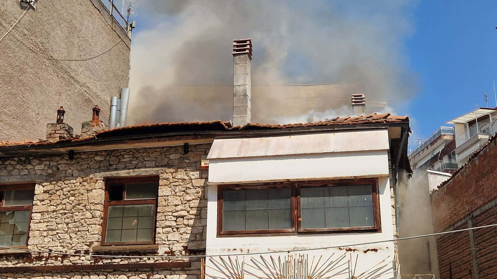 Πυρκαγιά σε κατάστημα στο κέντρο της Κοζάνης