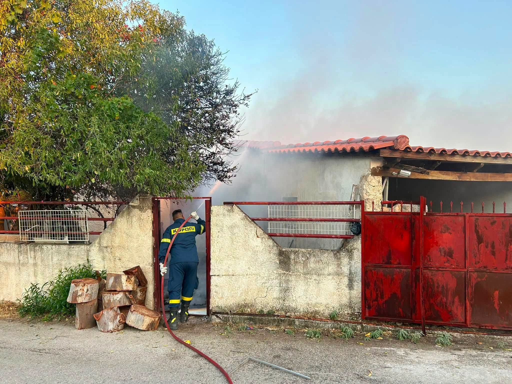 Πυρκαγιά σε μονοκατοικία επί της οδού Ηρακλέους στο Κορωπί