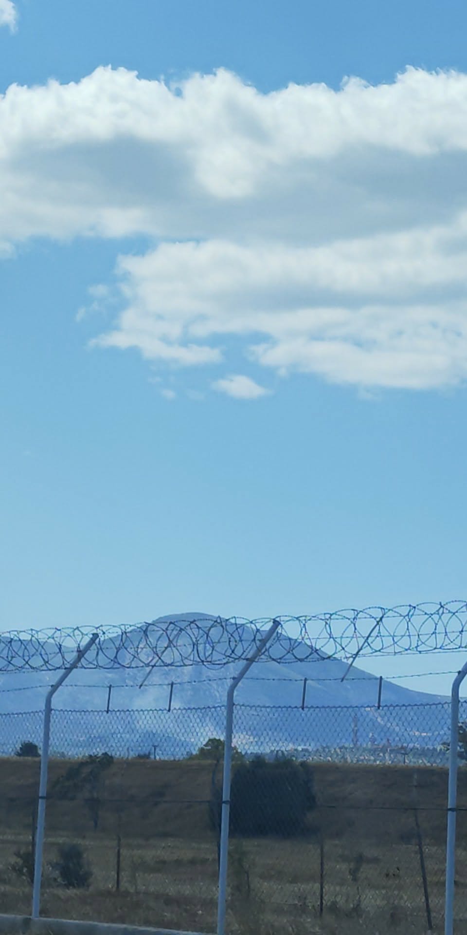 Άμεσα υπό έλεγχο η πυρκαγιά στο Φράττι Κορωπίου – Επιχειρούν 20 πυροσβέστες Άμεσα υπό έλεγχο η πυρκαγιά στο Φράττι Κορωπίου – Επιχειρούν 20 πυροσβέστες