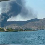 Πυρκαγιά σε υπαίθριο χώρο στην περιοχή του Ναυστάθμου στη Σαλαμίνα