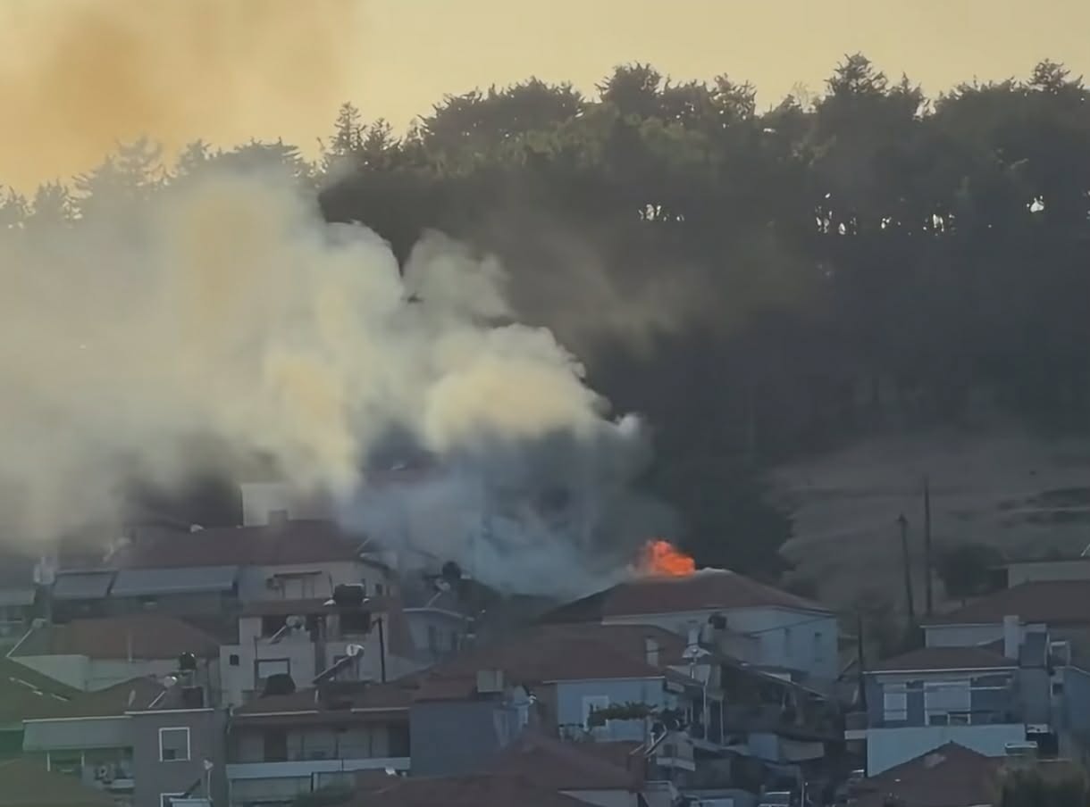 Πυρκαγιά σε κατοικία στην περιοχή Επάνω Σκάλα της Μυτιλήνης