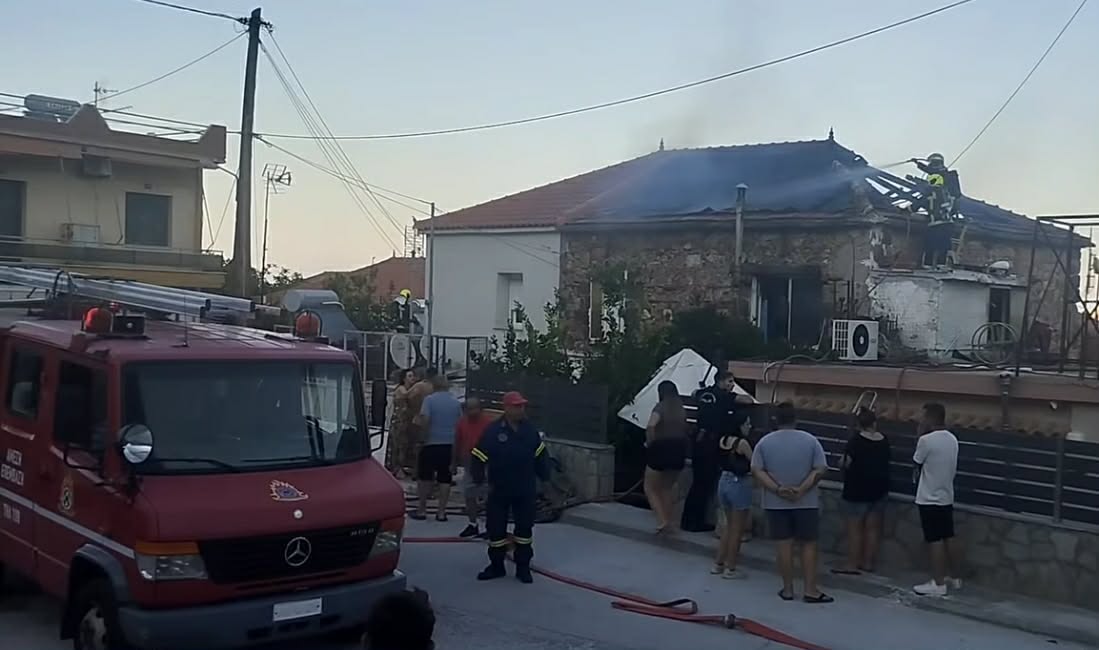 Πυρκαγιά σε κατοικία στην περιοχή Επάνω Σκάλα της Μυτιλήνης Πυρκαγιά σε κατοικία στην περιοχή Επάνω Σκάλα της Μυτιλήνης