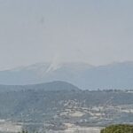Πυρκαγιά σε δασική έκταση στην Καστανιά Ημαθίας – Επιχειρούν 32 πυροσβέστες και 2 ελικόπτερα