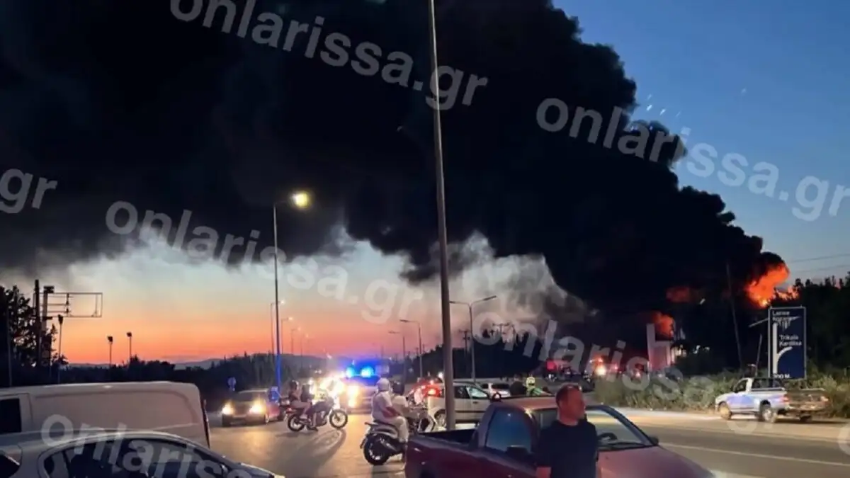 Πυρκαγιά σε χώρο εργοστασίου στο Κιλελέρ Λάρισας – Επιχειρούν 30 πυροσβέστες Πυρκαγιά σε χώρο εργοστασίου στο Κιλελέρ Λάρισας – Επιχειρούν 30 πυροσβέστες