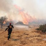 Πυρκαγιά σε αγροτοδασική έκταση στη Μαραθέα Καρδίτσας – Επιχειρούν 18 πυροσβέστες και 1 ελικόπτερο