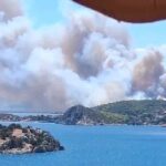 Σαλαμίνα: Δύο σοροί και τέσσερις εγκαυματίες από την πυρκαγιά στα Περιστέρια – Ραγδαία εξάπλωση μέσα σε 7 λεπτά