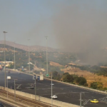 Πυρκαγιά σε χαμηλή βλάστηση επί της οδού Αμπελώνος στην Παιανία