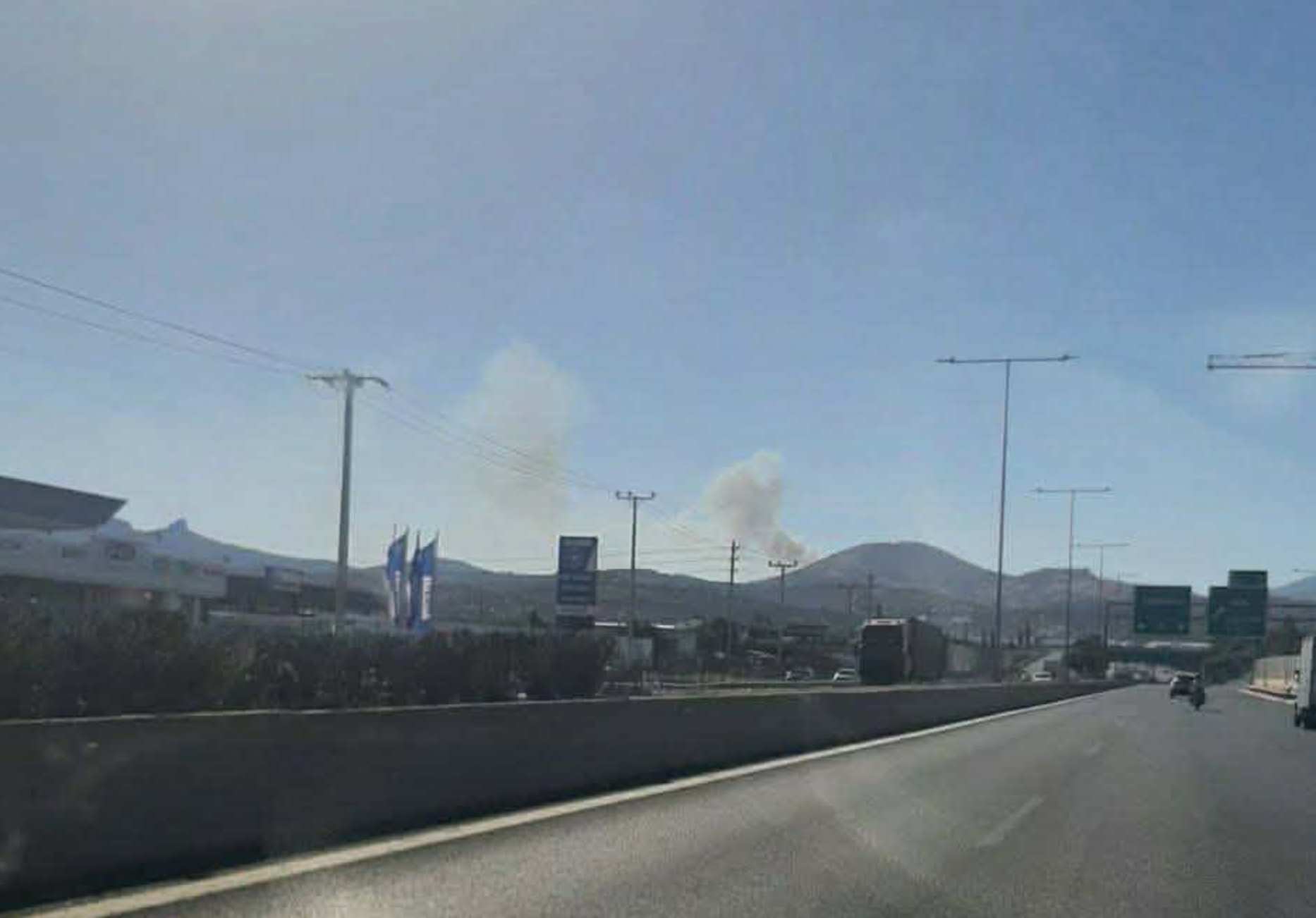 Πυρκαγιά σε δασική έκταση στο Κανδήλι Μεγάρων – Επιχειρούν 75 πυροσβέστες και 6 εναέρια μέσα Πυρκαγιά σε δασική έκταση στο Κανδήλι Μεγάρων – Επιχειρούν 75 πυροσβέστες και 6 εναέρια μέσα