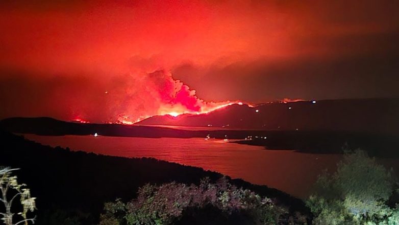 Κροατία: Μεγάλη πυρκαγιά στο Μπρατς – 35.000 στρέμματα καμένα και 230 άνθρωποι απομακρύνθηκαν