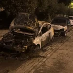 Ηλιούπολη: Κατασβέστηκε πυρκαγιά σε Ε.Ι.Χ. οχήματα – Επιχείρησαν 6 πυροσβέστες