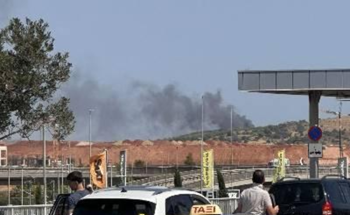 Πυρκαγιά σε χαμηλή βλάστηση στην Πετροκορυφή Σπάτων – Αρτέμιδας